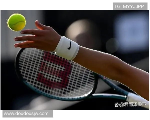 网球新手必看:从基础到战术的全面入门指南与技巧分享