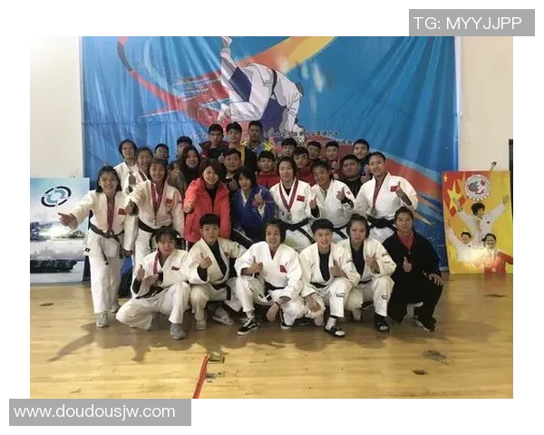 南京足球队在全国耐力排行榜中荣登第八名展现出强大实力与潜力