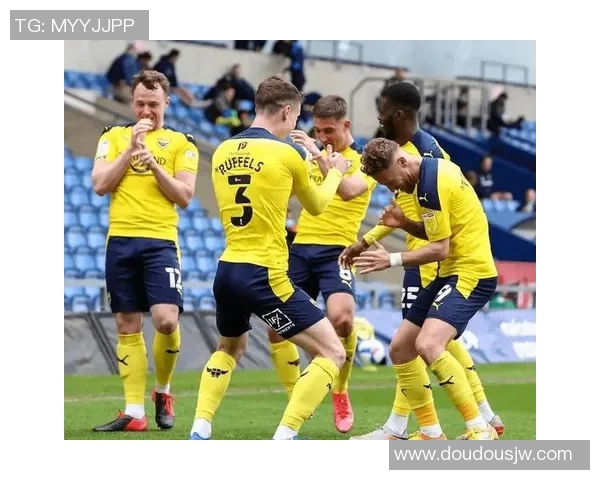 牛津联与布流浪激战正酣比分悬念迭起精彩瞬间回顾