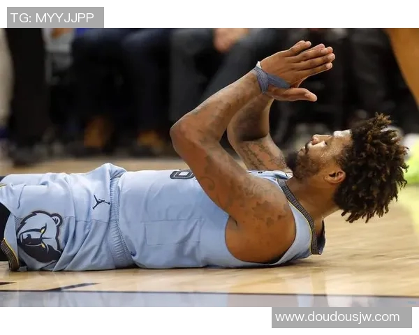 马库斯斯马特在NBA赛场上的精彩表现与未来发展潜力分析